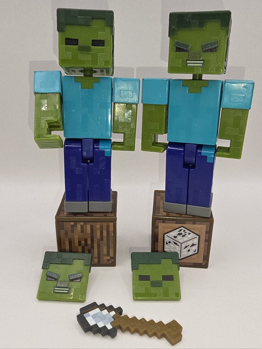 2 Minecraft Zombie Comic Maker Figures